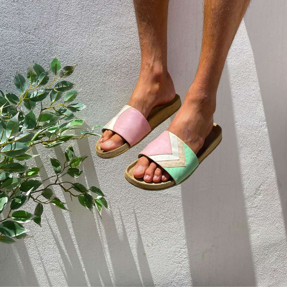 Strawberry slides, rosa pinke Sandalen Pantoletten mit Kork von Fünve