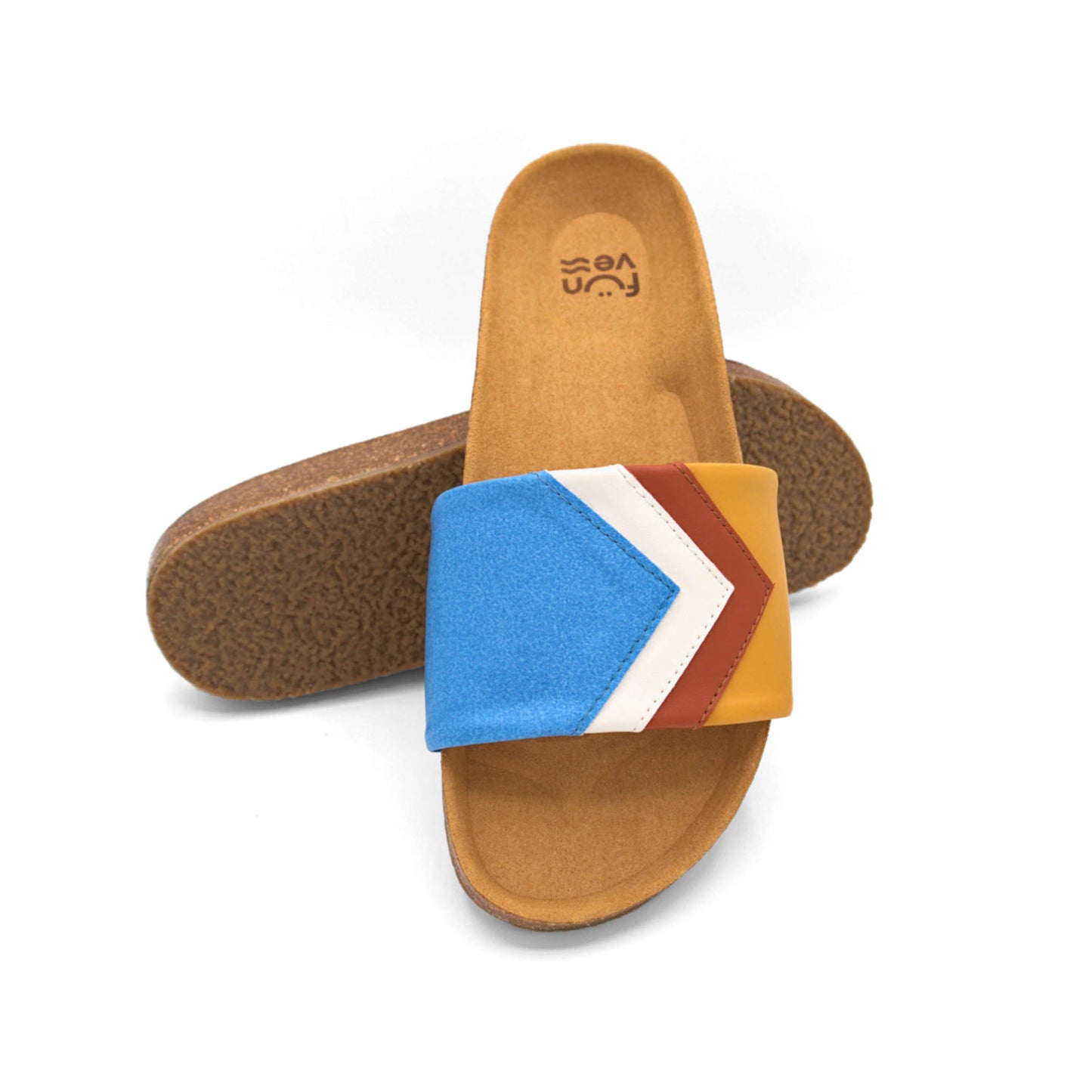 Blaue Sandalen, vegan mit Fußbett, Farben Azur, Weiß, Rust, Senf; Marke Fünve, Modell Sky, gestapelt